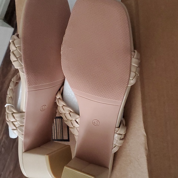 N.N.G Women Heels Sandals Braided Block Nude Summer Chunky Square Leather Sz 10 - Picture 8 of 8